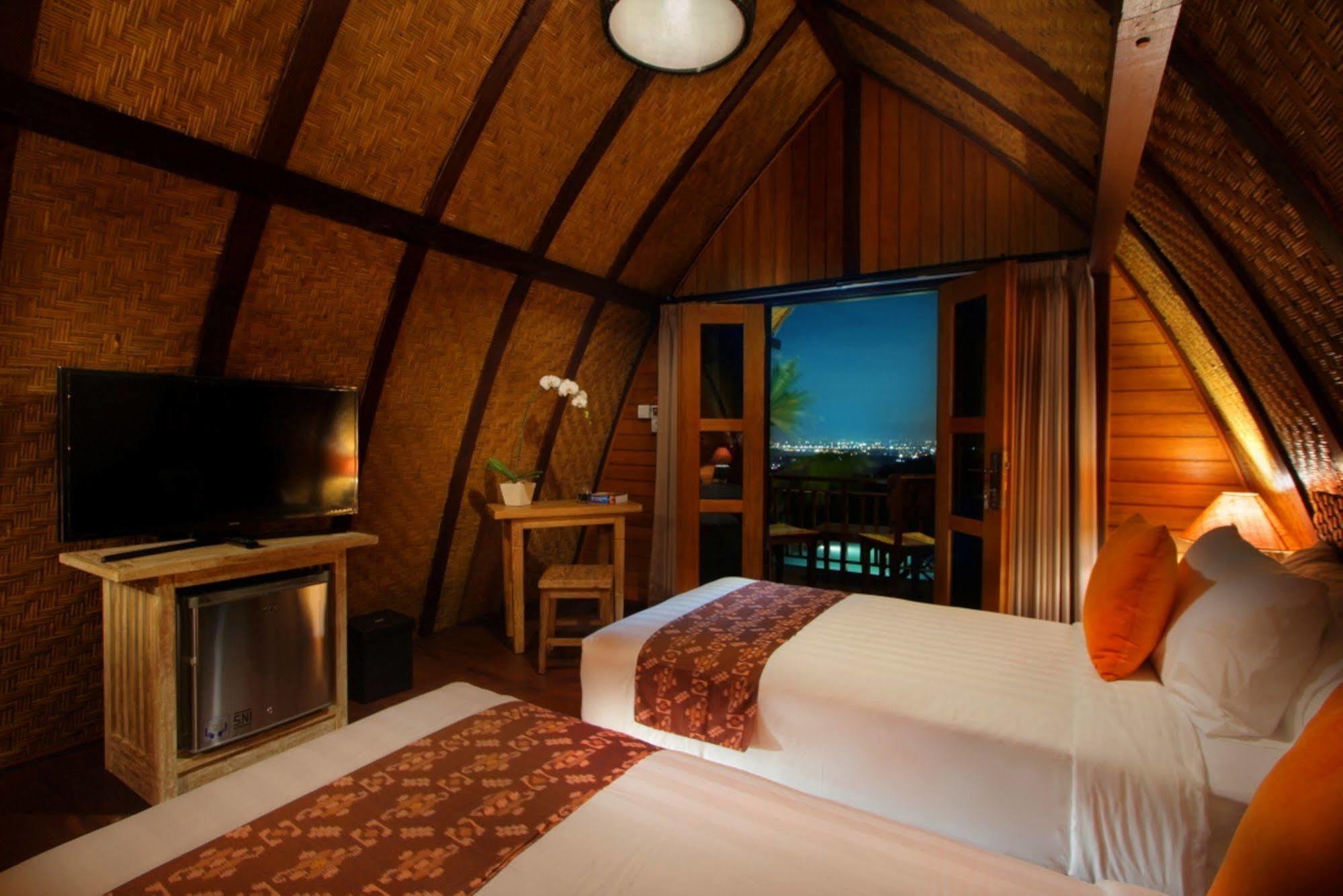The Kirana Ungasan Villa Jimbaran Eksteriør billede