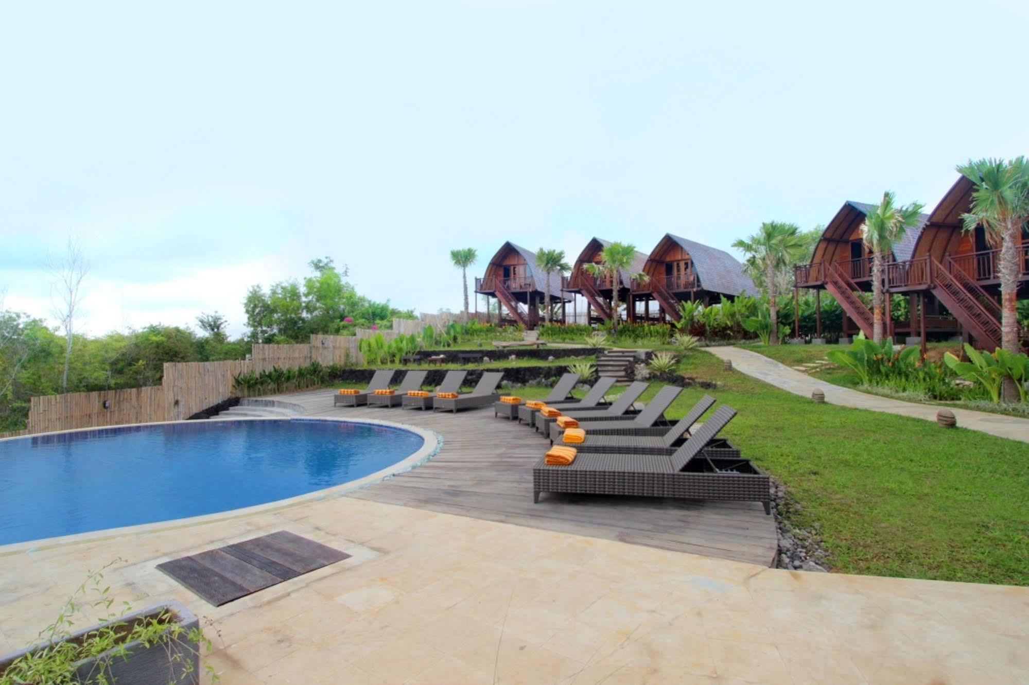 The Kirana Ungasan Villa Jimbaran Eksteriør billede