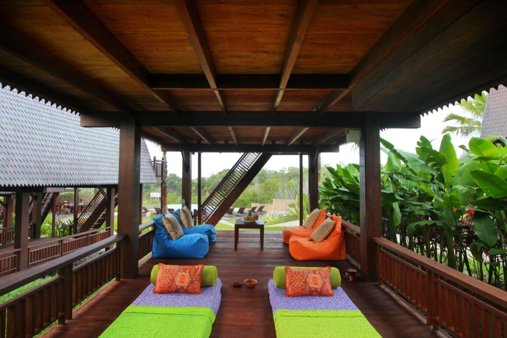 The Kirana Ungasan Villa Jimbaran Eksteriør billede